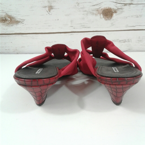 Donald J Pliner HIzzy Croc Embossed Slide Sandal - Picture 6 of 8